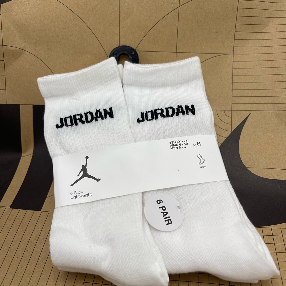 Jordan Men's Athletic White Crew Socks - 6 Pair - Picture 12 of 16